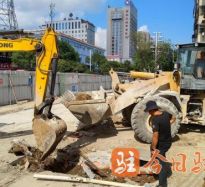 美女啊啊啊羞羞答答高温下的坚守｜道路建设者用汗水铺就畅通路